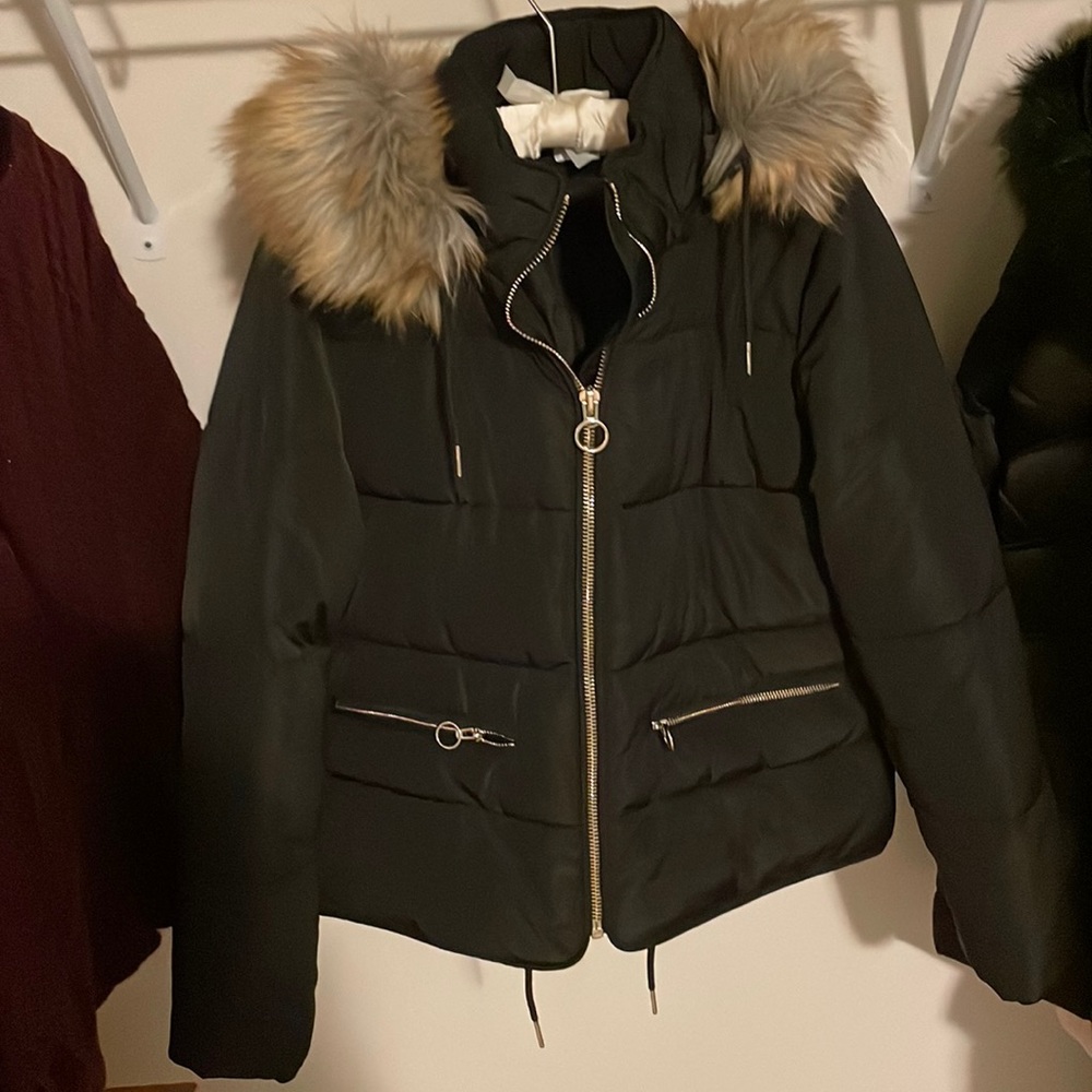 Faux fur trim puffer jacket